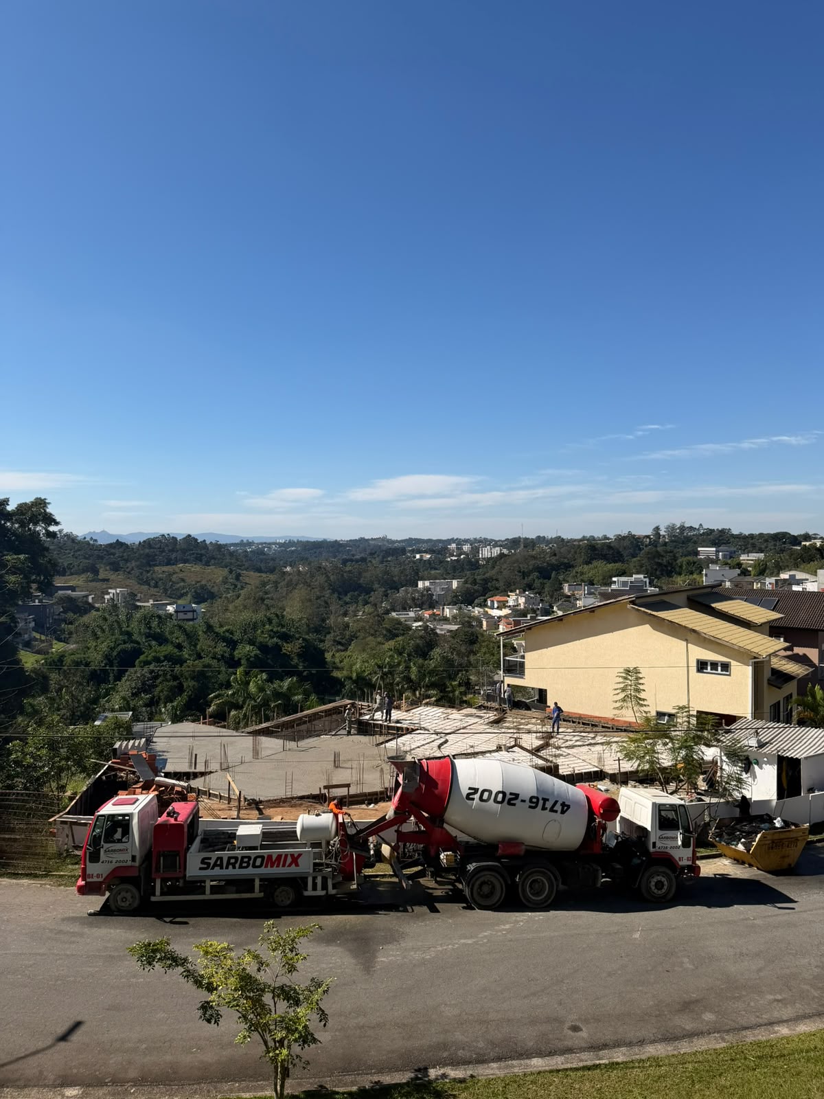 Case · Residência 630m² em declive — registro 2