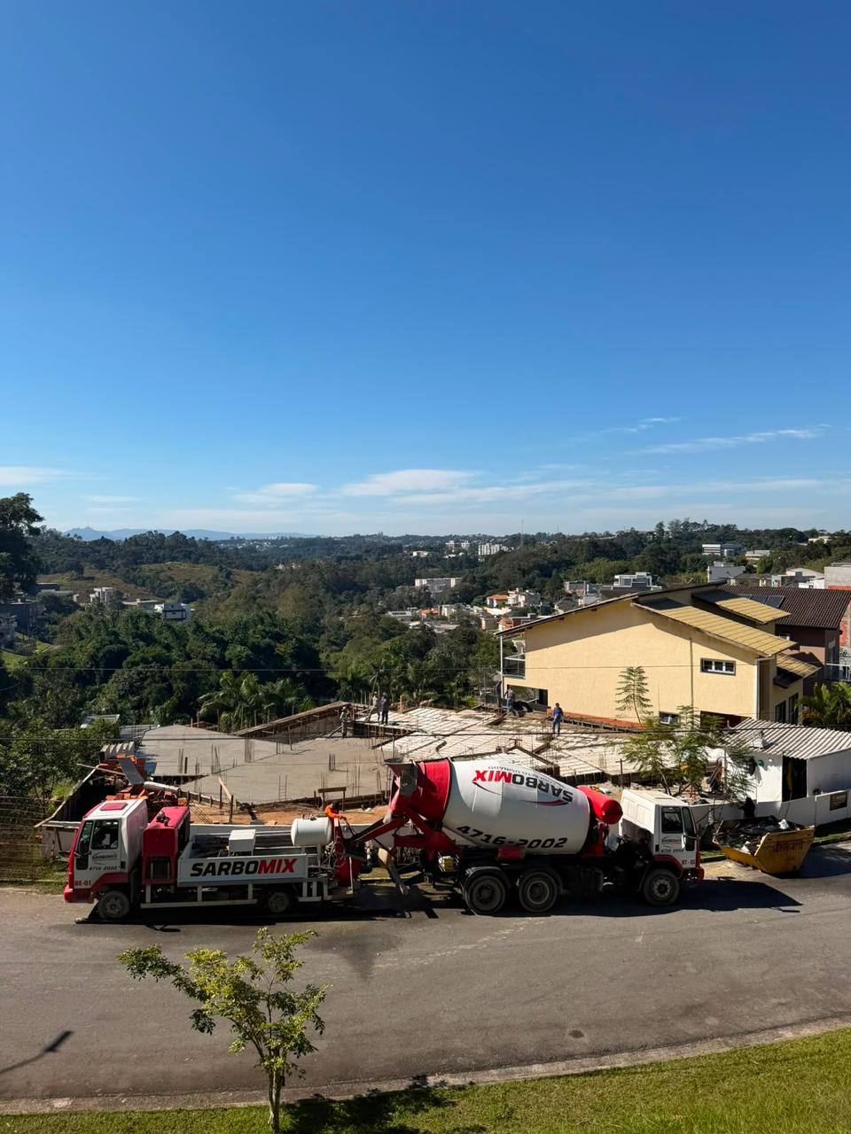 Case · Residência 630m² em declive — registro 11